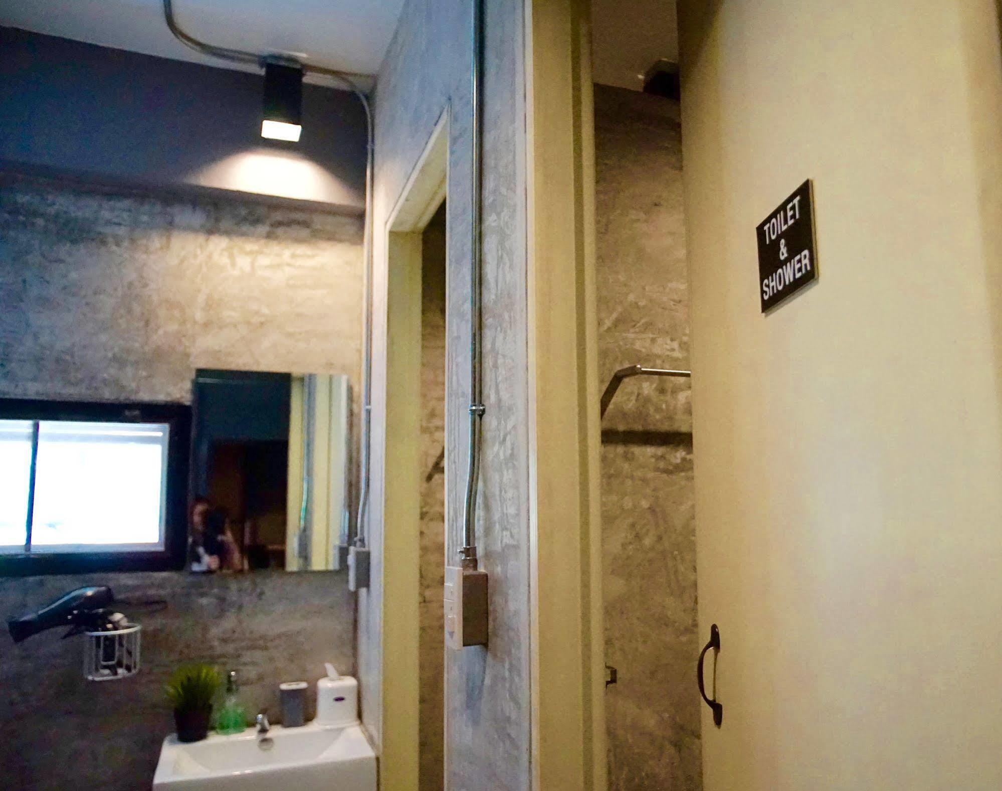 The Backpack Hostel Бангкок Екстер'єр фото