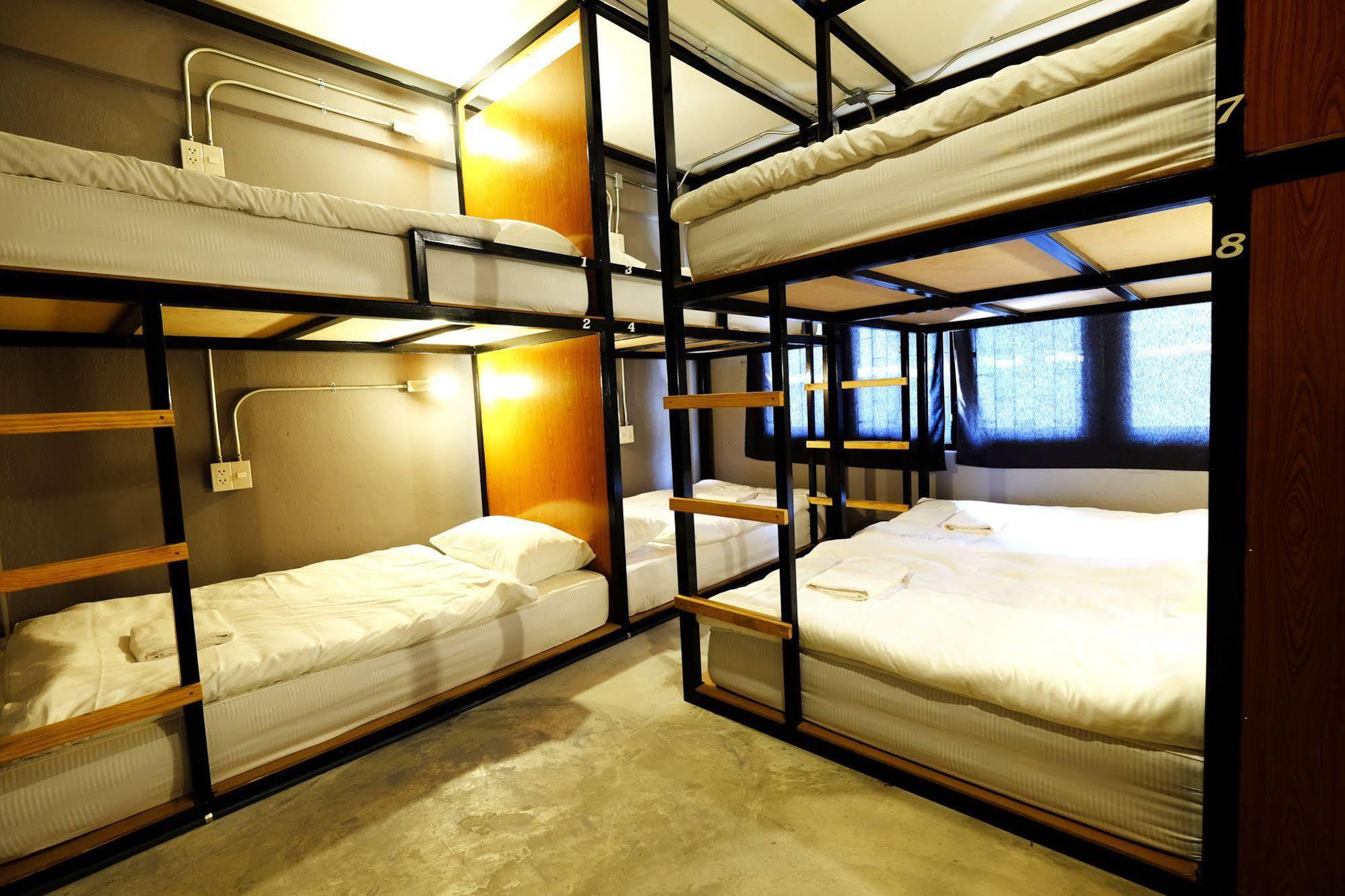 The Backpack Hostel Бангкок Екстер'єр фото